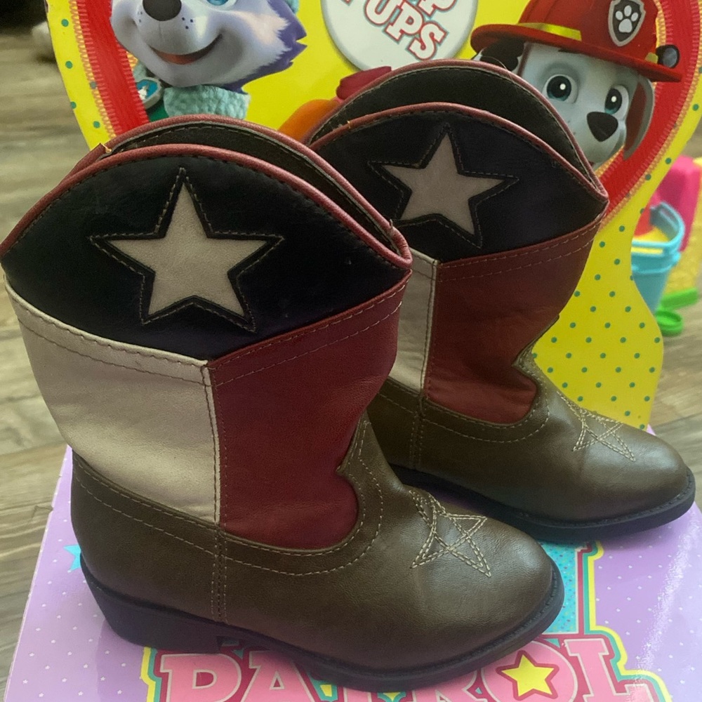 Toddler size 7 Texas boots